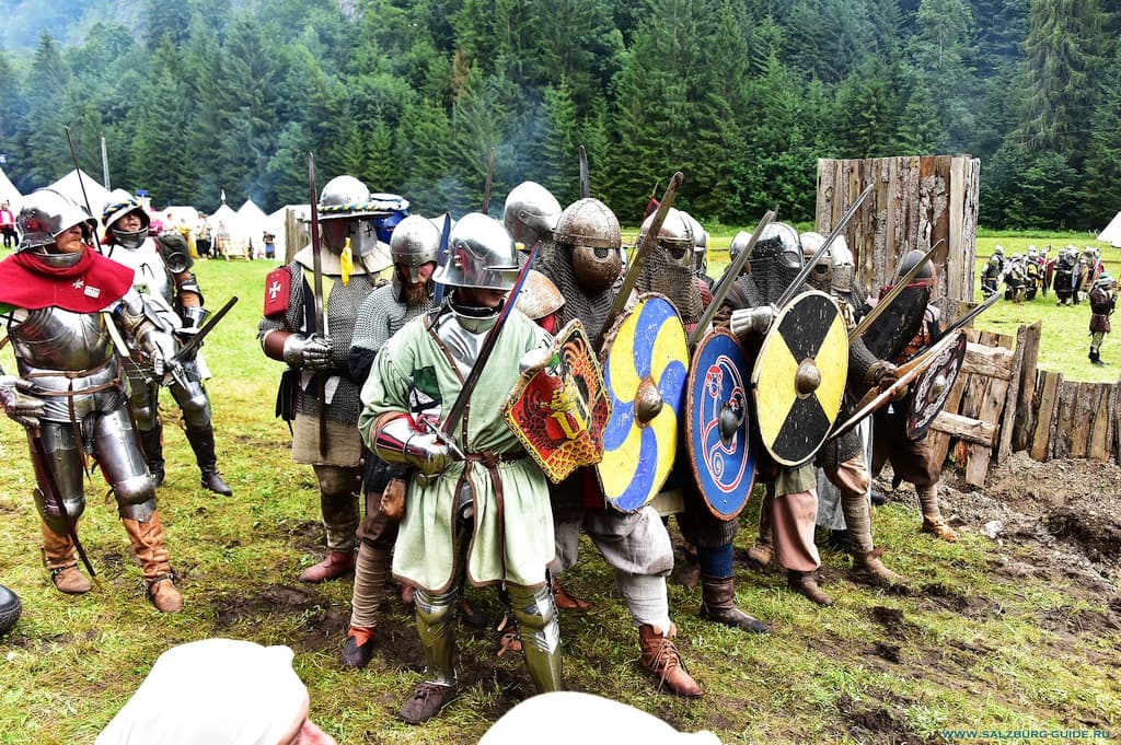 epic battles of knights in Tyrolean town Reutte - Medieval Feast