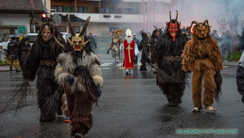 Krampus-runs on the streets of Salzburg in December - Travel Tip from Salzburg Guide Eugene