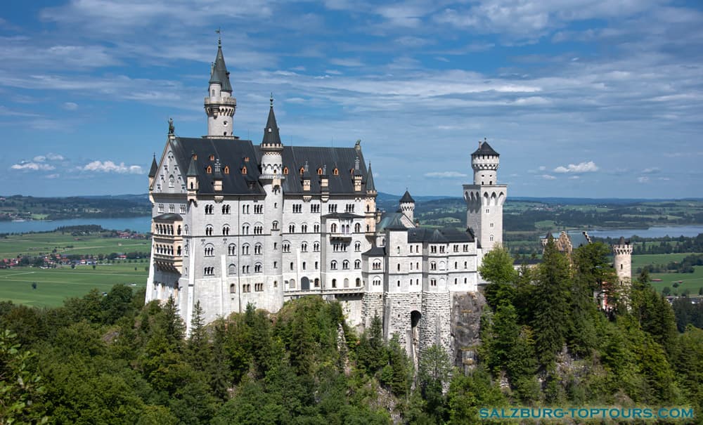 Neuschwanstein Castle in Bavaria on a private sightseeing tour