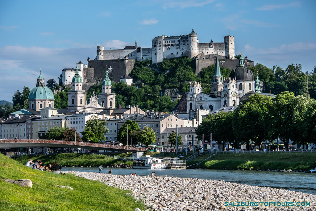 WALKING TOUR THROUGH THE OLD TOWN OF SALZBURG WITH PROFESSIONAL GUIDE