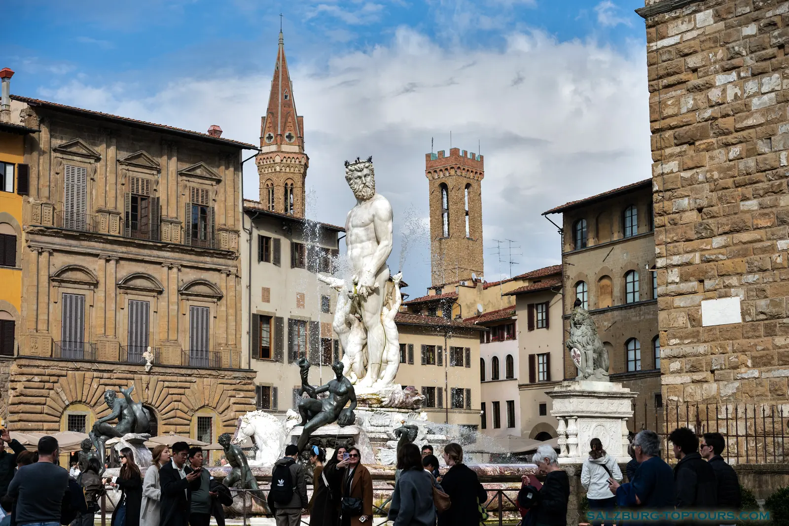 Salzburg toptours blog florence piazza vecchio neptun | Salzburg Top Tours by Eugene