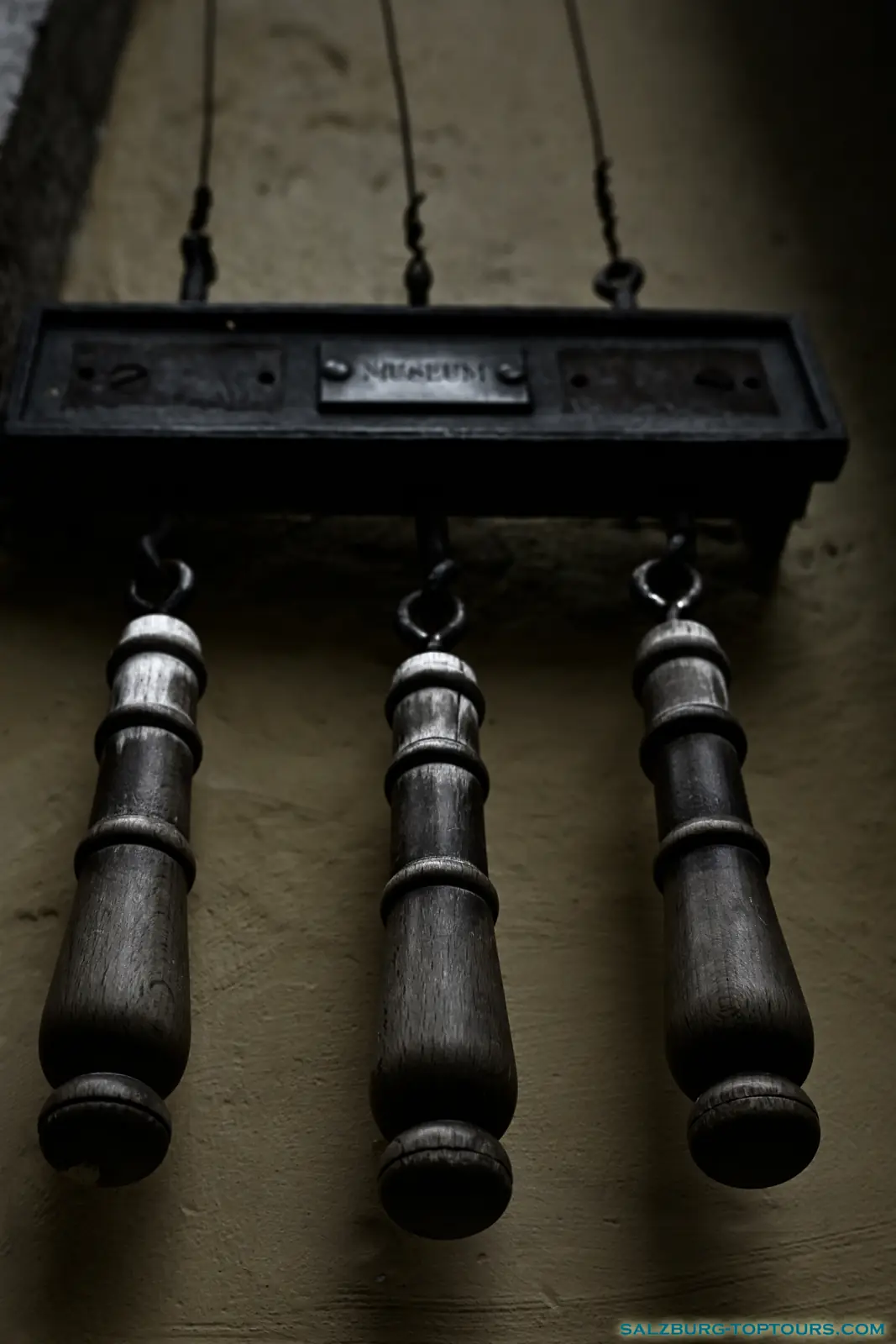 Salzburg toptours street photography doorbells | Salzburg Top Tours by Eugene