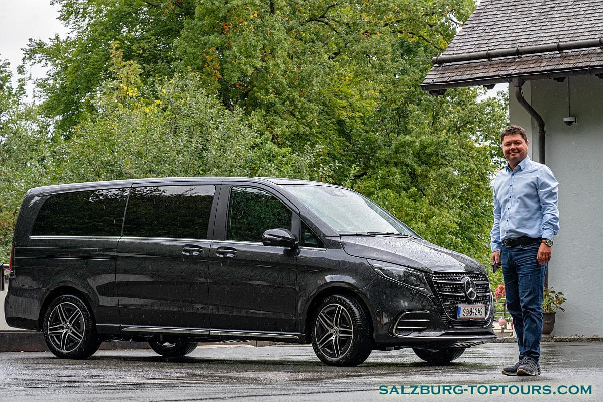 Certified tour guide in Salzburg & driver of Mercedes-Benz V-Class VIP Class minivan - AUSTRIA GUIDE EUGENE GUMENNIKOV